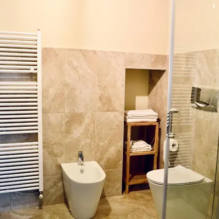 Urban Oasis In The Heart Of Apartman Torino